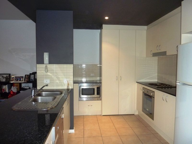 14/2 Eileen Good Street, Greenway ACT 2900