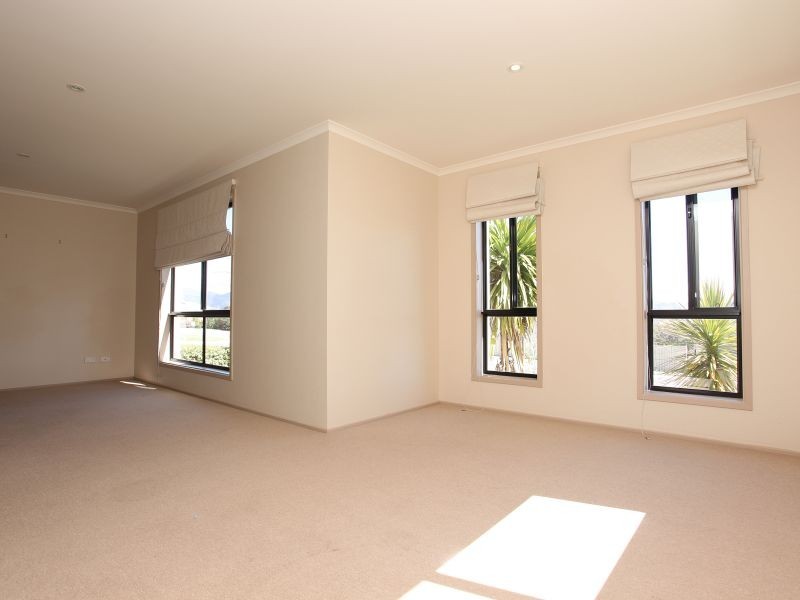 71 Paperbark Street, Banks ACT 2906