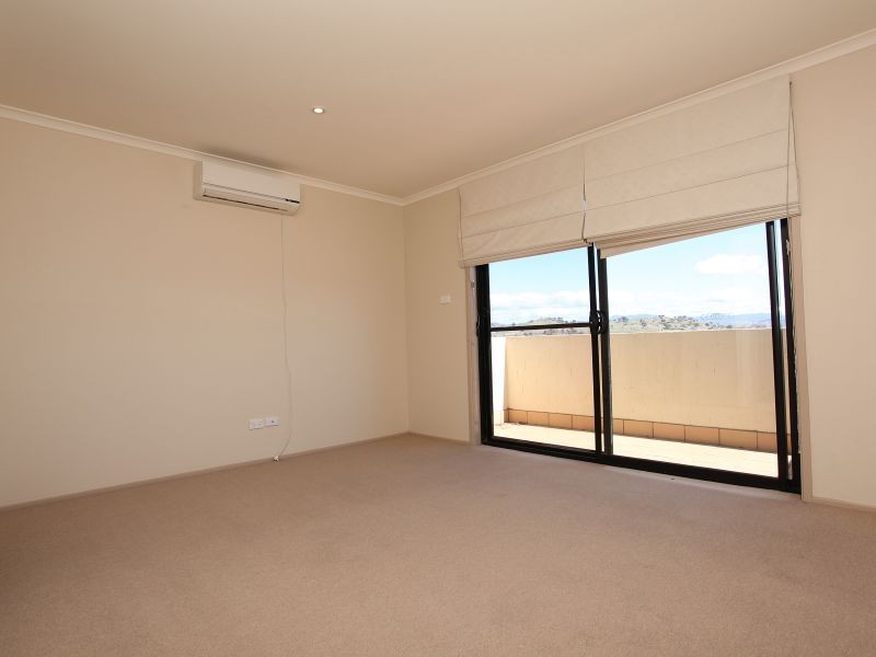 71 Paperbark Street, Banks ACT 2906