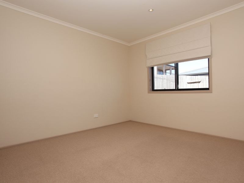 71 Paperbark Street, Banks ACT 2906
