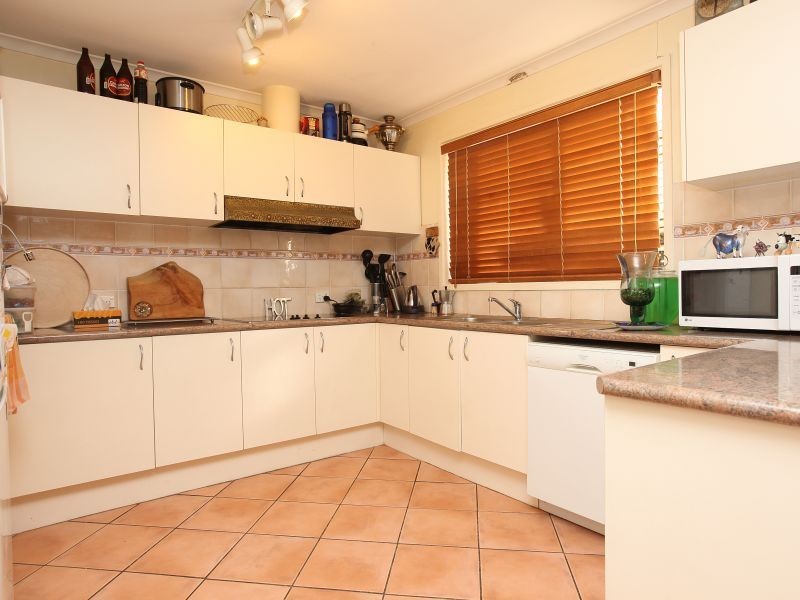 10 Kirkton Street, Wanniassa ACT 2903