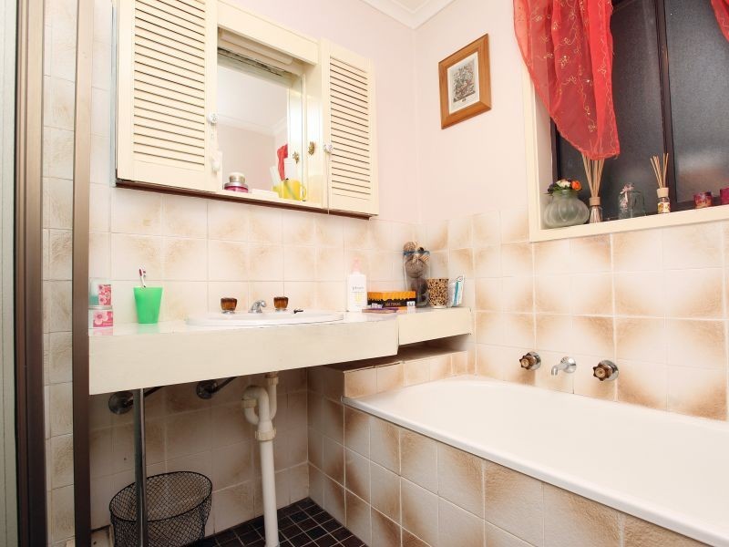 10 Kirkton Street, Wanniassa ACT 2903