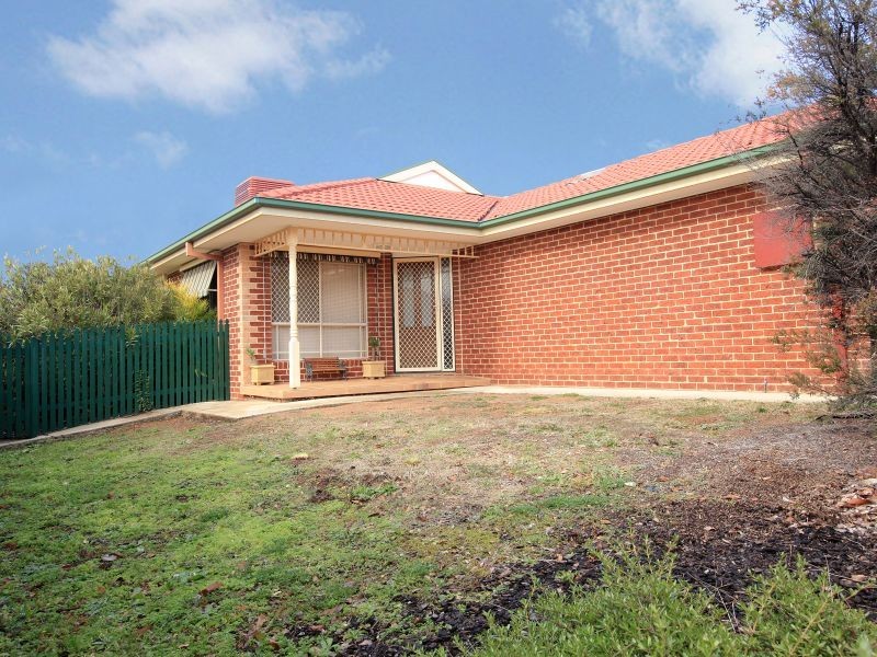 17 Kenny Place, Queanbeyan NSW 2620