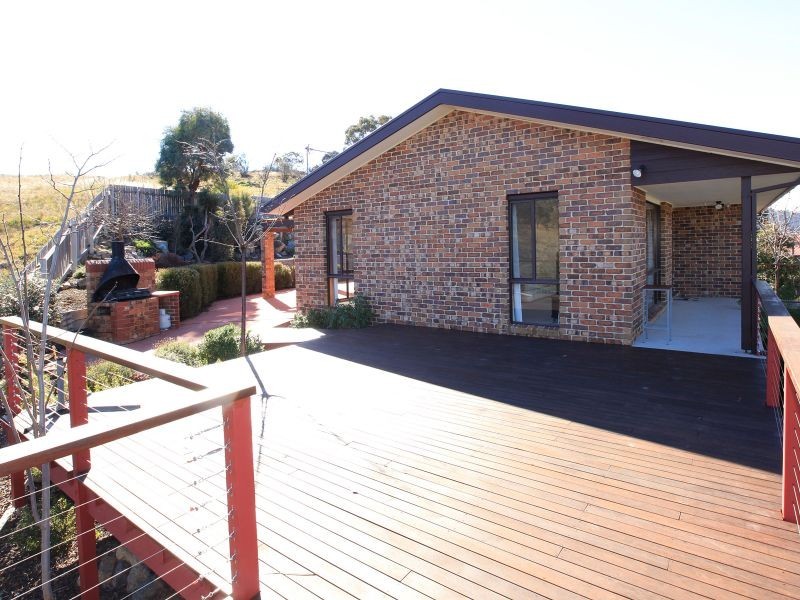 16 McVilly Close, Gordon ACT 2906