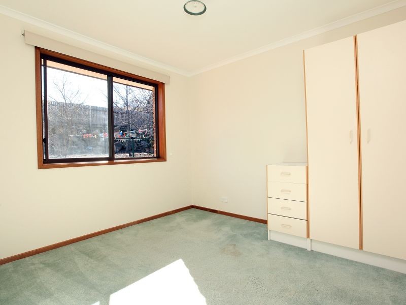 16 McVilly Close, Gordon ACT 2906