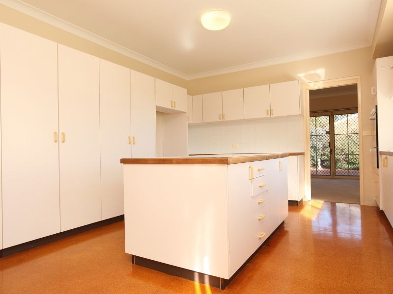 4 Kingscote Crescent, Bonython ACT 2905