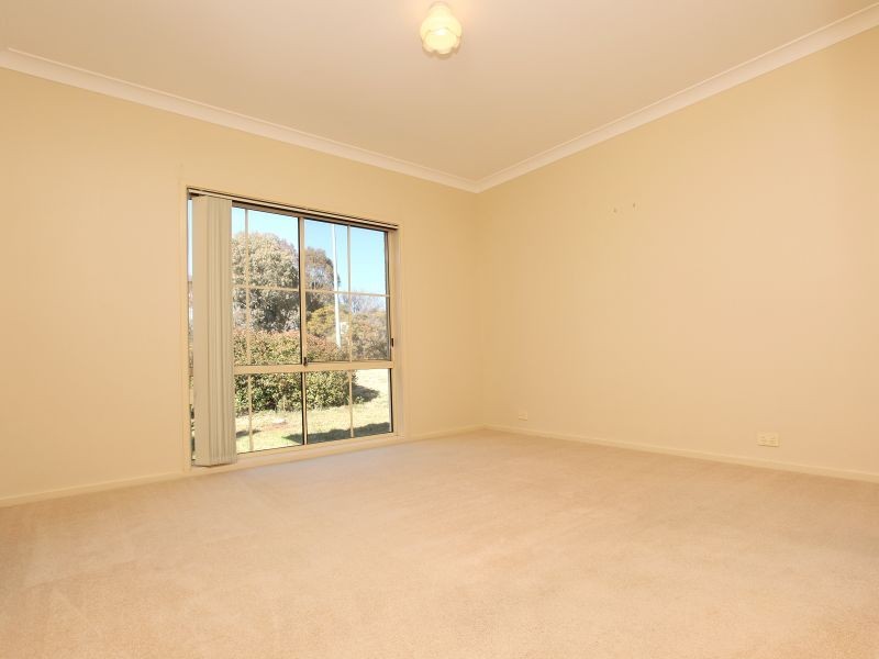 4 Kingscote Crescent, Bonython ACT 2905