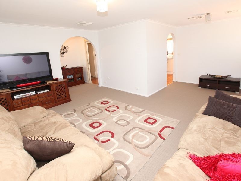 152 Livingston Avenue, Kambah ACT 2902