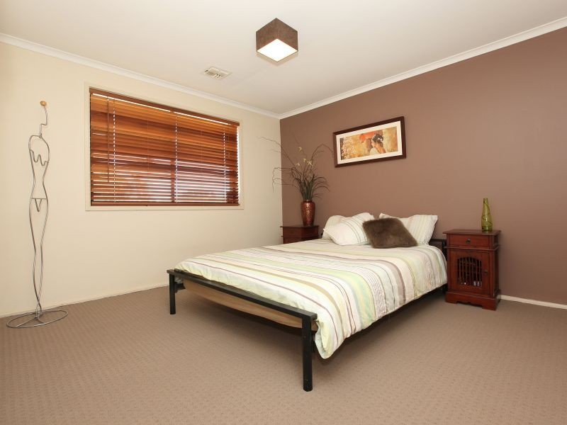 152 Livingston Avenue, Kambah ACT 2902