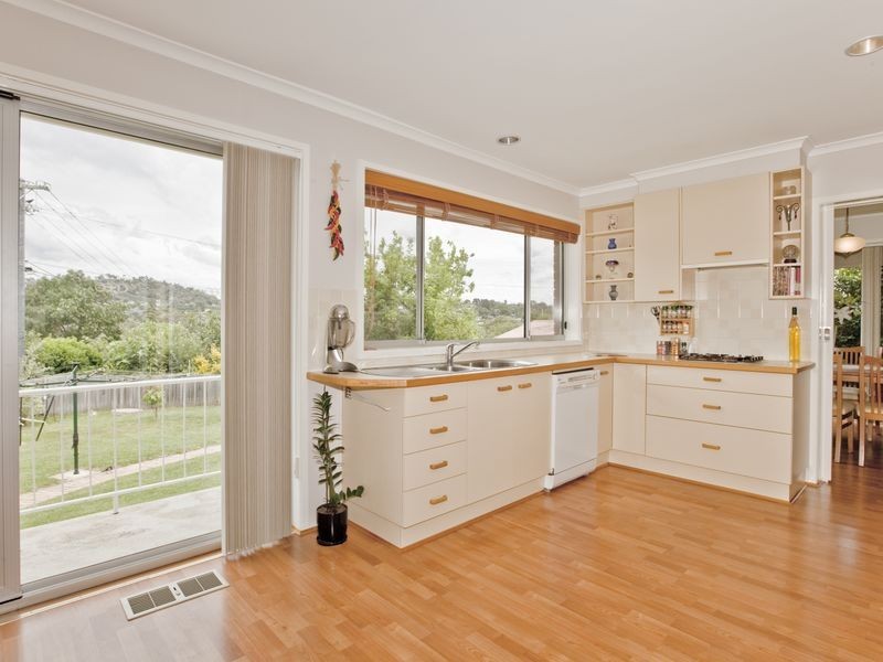 6 Olliff Place, Farrer ACT 2607