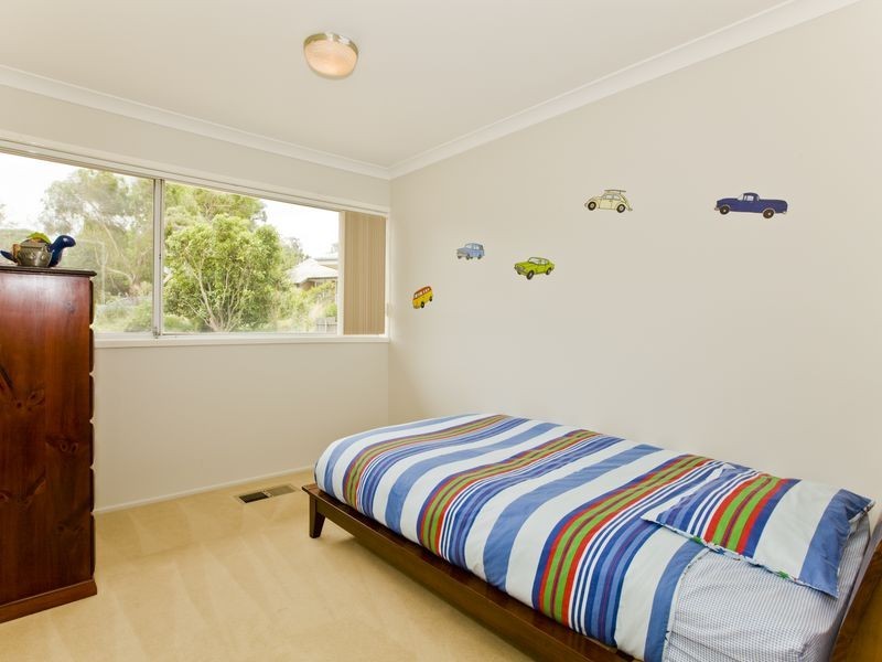 6 Olliff Place, Farrer ACT 2607