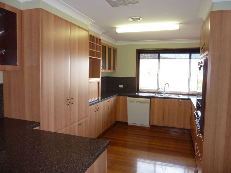 15 Johnstone Cct, Calwell ACT 2905