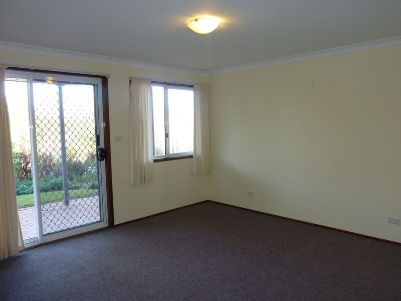 15 Johnstone Cct, Calwell ACT 2905