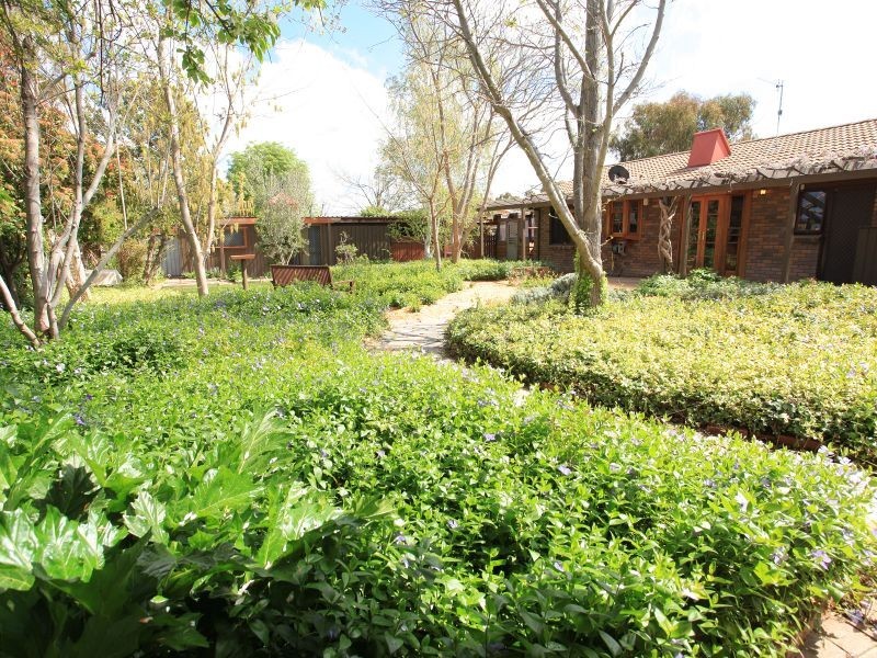 24 Fullerton Crescent, Richardson ACT 2905