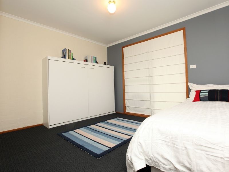 5 Dods Place, Greenway ACT 2900