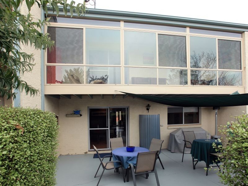5 Dods Place, Greenway ACT 2900