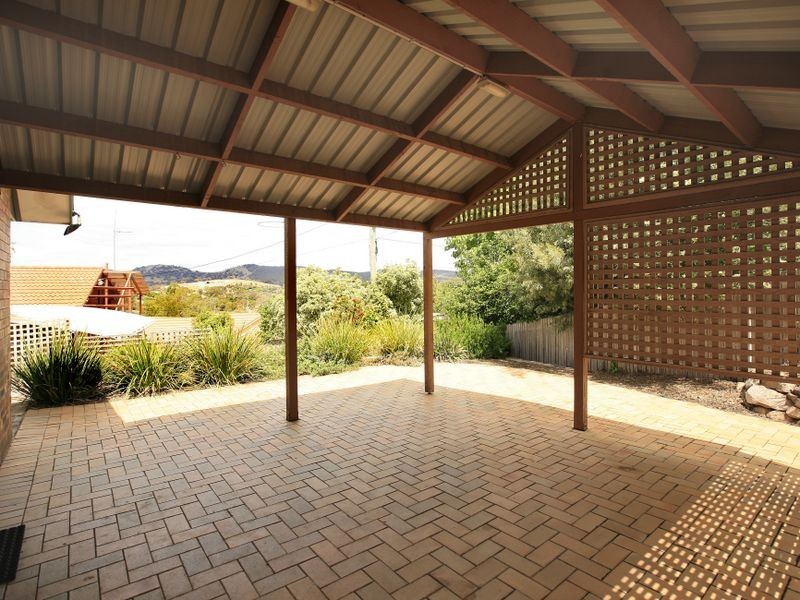 25 Max Henry Crescent, Macarthur ACT 2904