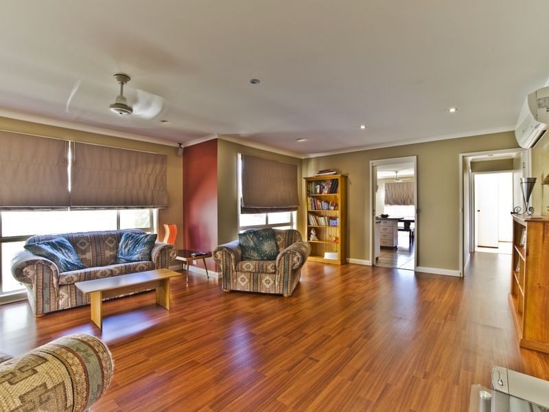 11 Myles Connell Crescent, Gordon ACT 2906
