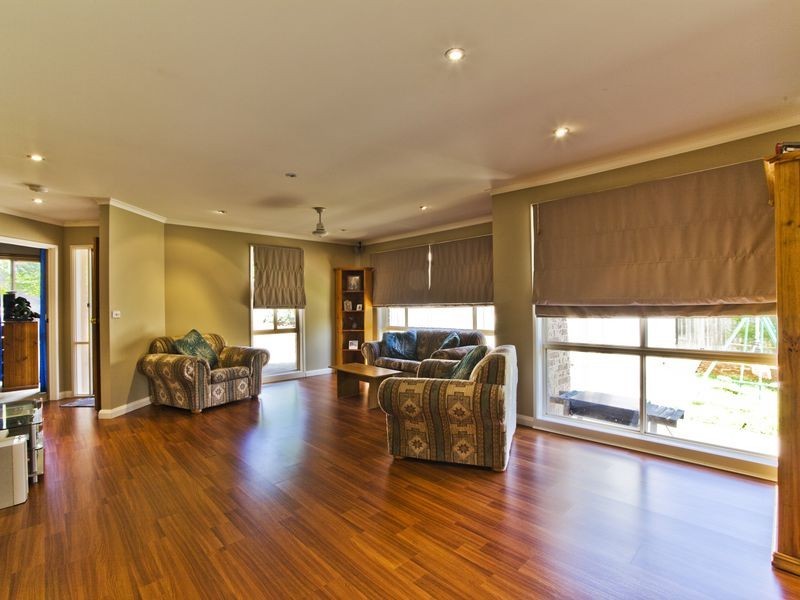 11 Myles Connell Crescent, Gordon ACT 2906