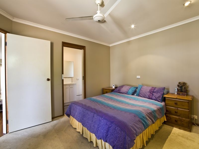 11 Myles Connell Crescent, Gordon ACT 2906
