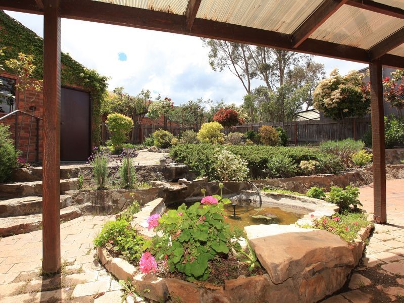 10 William Wilkins Crescent, Isaacs ACT 2607