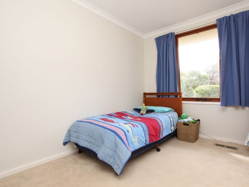 5 Stillwell Place, Mawson ACT 2607