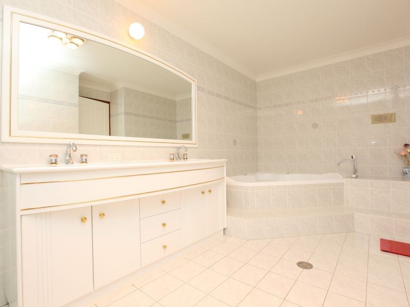 31 Tatchell Street, Calwell ACT 2905