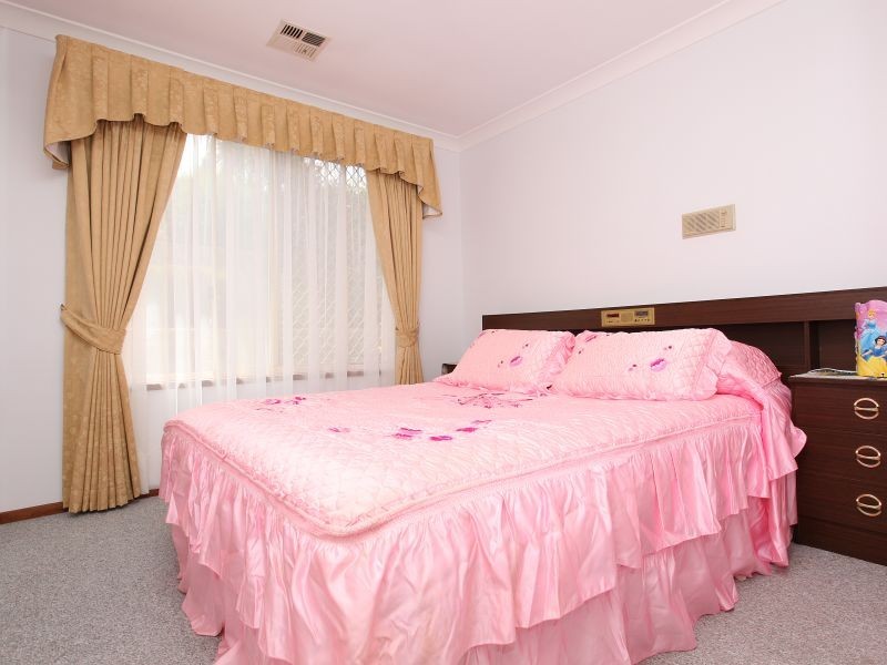 31 Tatchell Street, Calwell ACT 2905