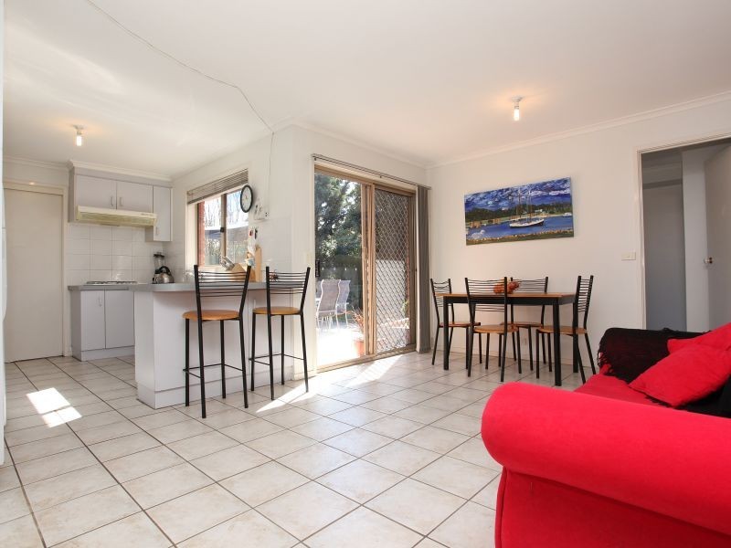4 Van Raalte Place, Conder ACT 2906