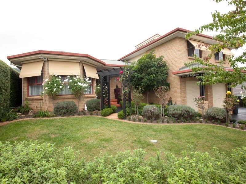 10 Whiteley Street, Conder ACT 2906