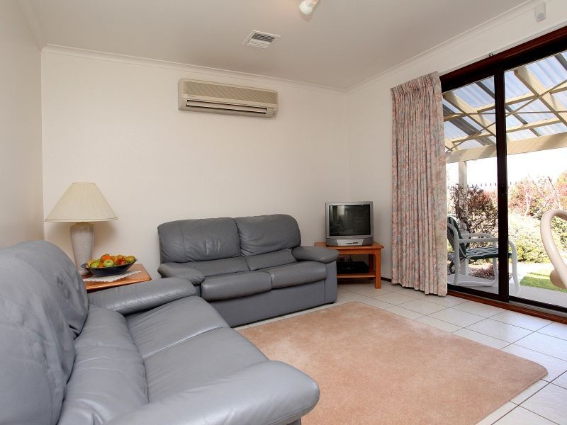 84 Jackie Howe Crescent, Macarthur ACT 2904