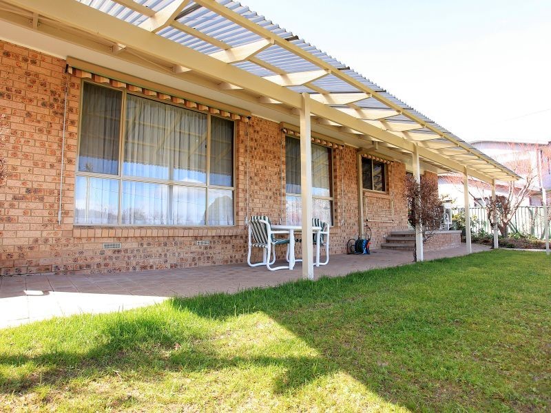 84 Jackie Howe Crescent, Macarthur ACT 2904