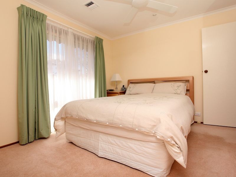 84 Jackie Howe Crescent, Macarthur ACT 2904