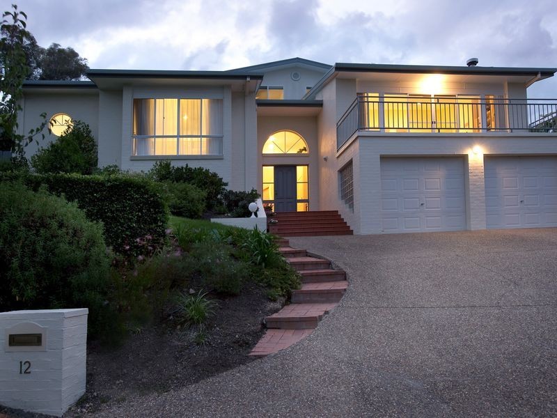 12 Decker Place, Fadden ACT 2904