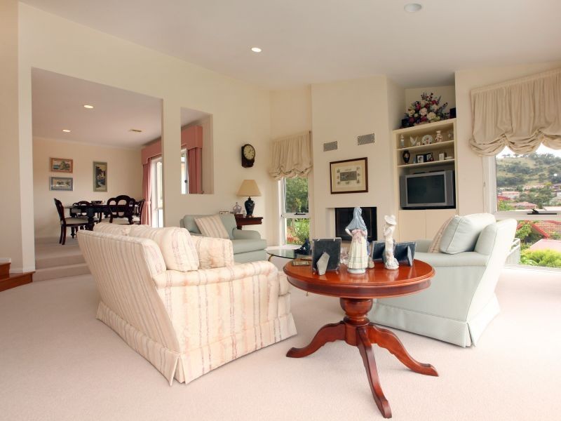 12 Decker Place, Fadden ACT 2904