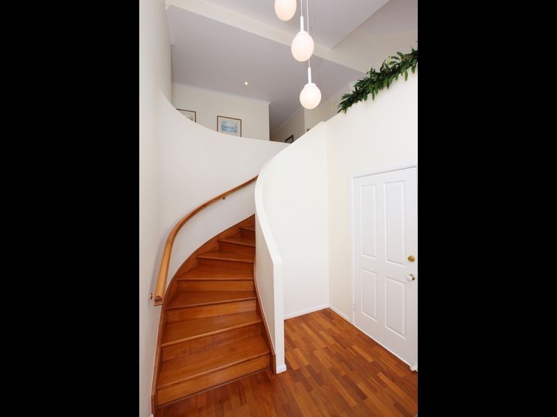 12 Decker Place, Fadden ACT 2904