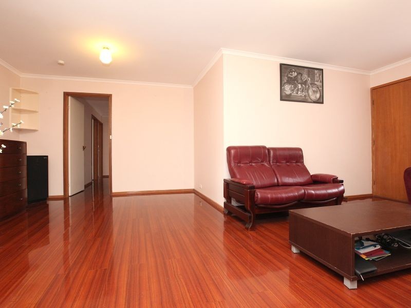 9 Blackett Crescent, Greenway ACT 2900