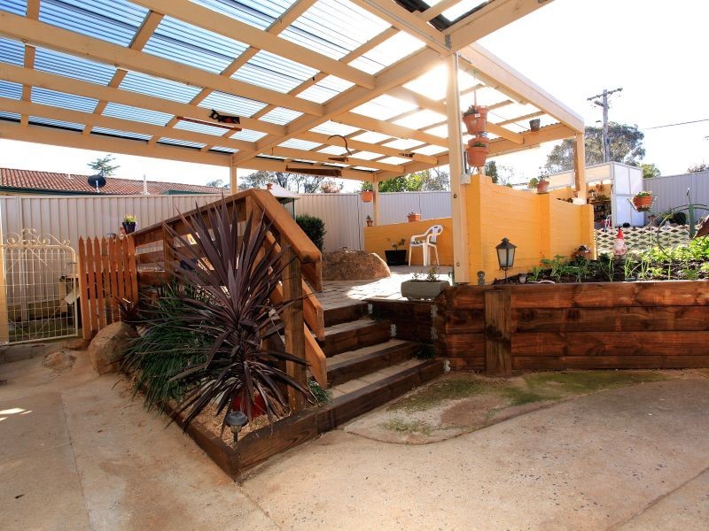 18 Osmand Street, Wanniassa ACT 2903