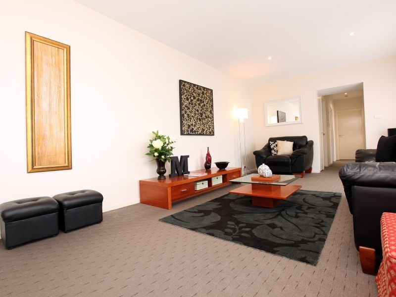 38/2 Eileen Good Street, Greenway ACT 2900