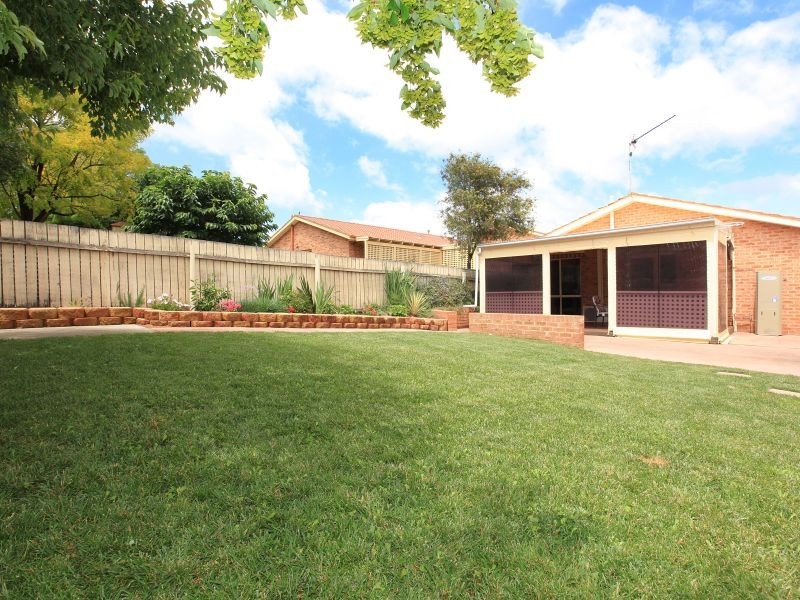 35 Wilson Crescent, Banks ACT 2906
