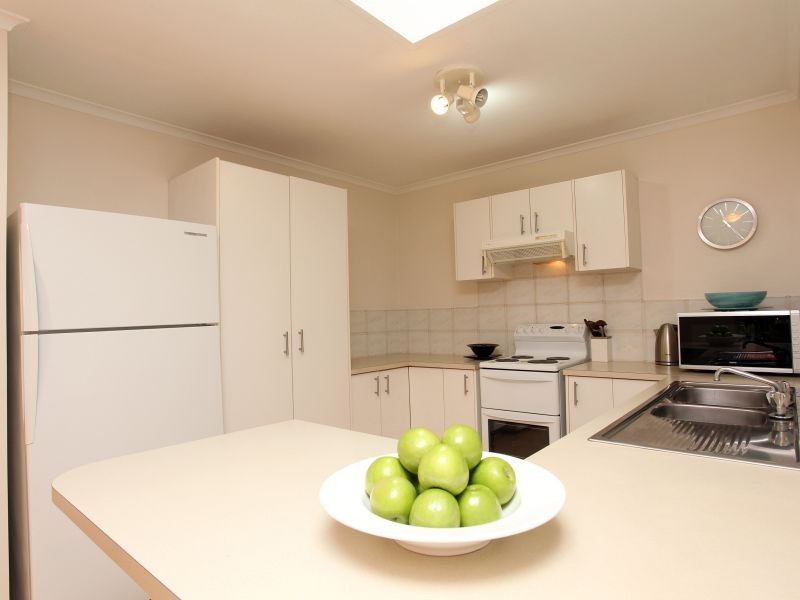 18 Chipperfield Circuit, Gordon ACT 2906
