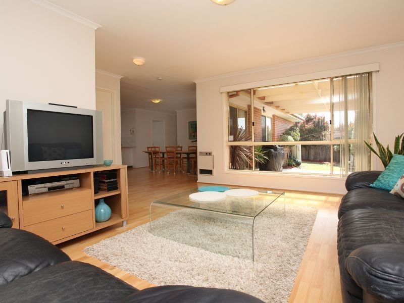 18 Chipperfield Circuit, Gordon ACT 2906