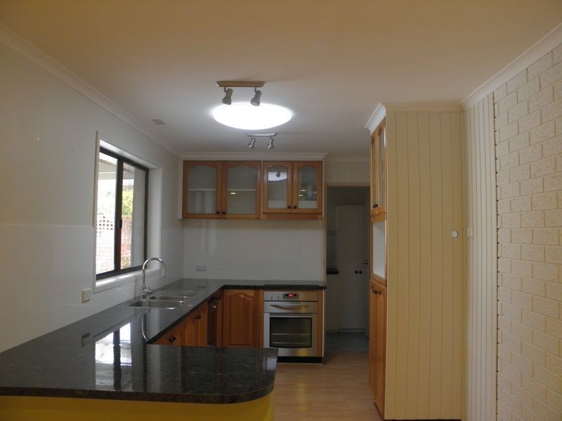28 Merriman Crescent, Macarthur ACT 2904