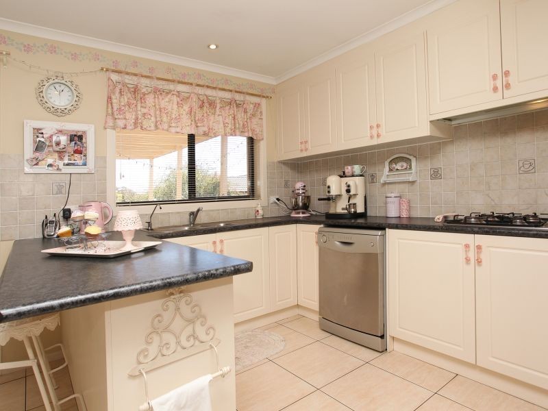 4 Pannamena Crescent, Jerrabomberra NSW 2619