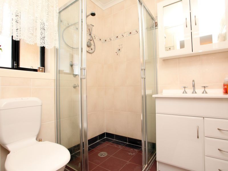 4 Pannamena Crescent, Jerrabomberra NSW 2619