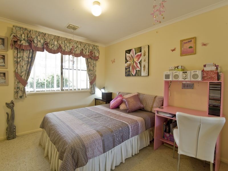 9 Wuronga Hill, Bonython ACT 2905