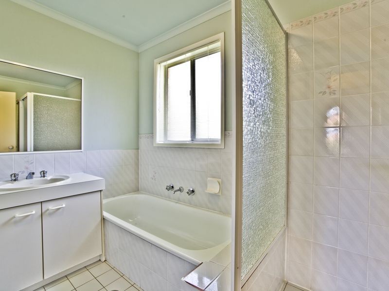 9 Wuronga Hill, Bonython ACT 2905