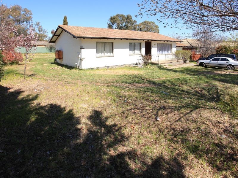 8 Hoadley Street, Mawson ACT 2607