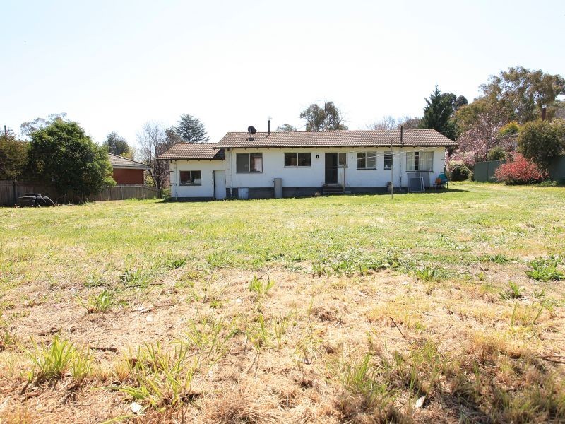 8 Hoadley Street, Mawson ACT 2607