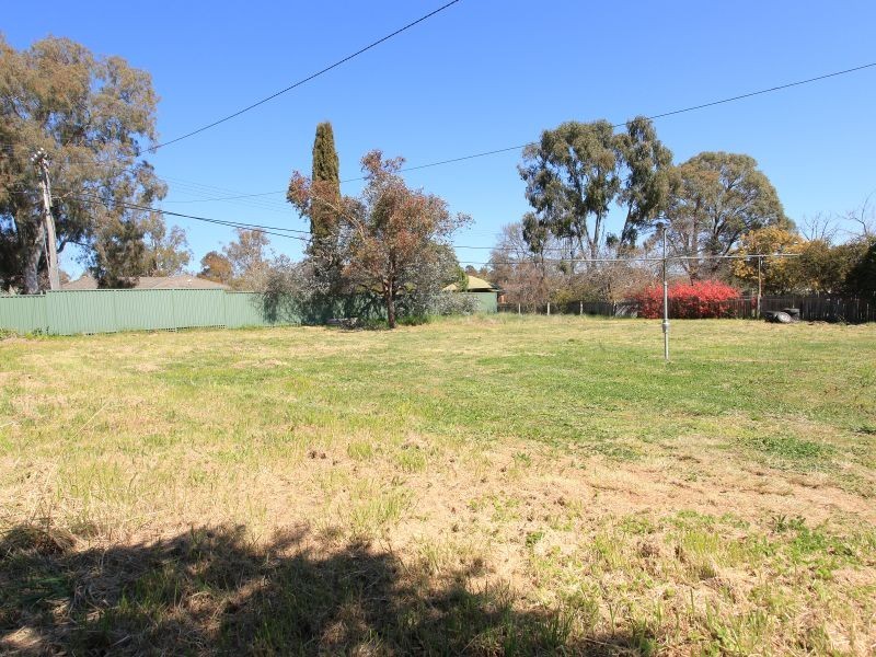 8 Hoadley Street, Mawson ACT 2607